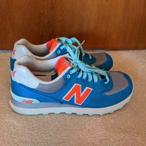 Retro New Balance Sneakers size 9 (A1)